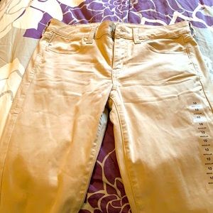 Khaki American eagle pants